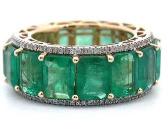 NEW! Oscar Friedman 13.87 Carat Natural Emerald & Natural Diamond Full Eternity Ring in 14k Yellow Gold