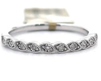 NEW! Natural Diamond Pave Leaf Ring in White Gold