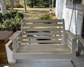 Front porch swing