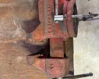 Craftsman table vise
