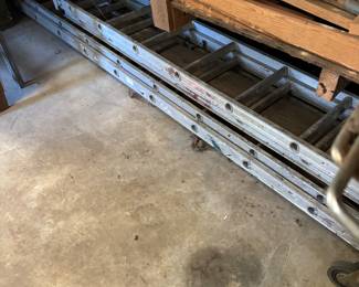 Extension ladders