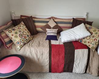 Trundle Day Bed