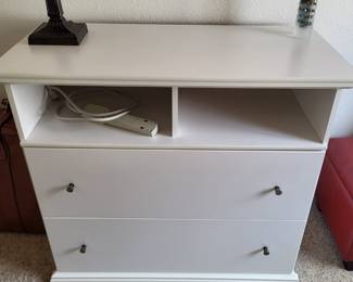Dresser/Media Chest