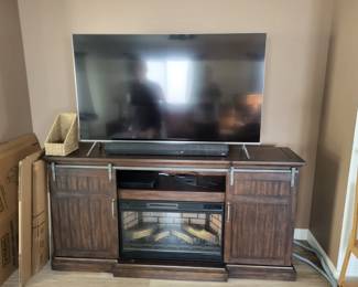 Flat Screen TV. Fireplace