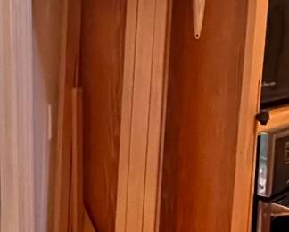 Easel
