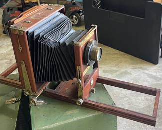 Thornton-Pickard Imperial Folding Field Camera - Circa 1905