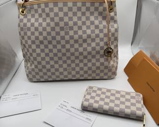 Lot #1 Amazing Gift!! Louis Vuitton Artsy MM Retired Style!!!! Damier Azur Canvas Hobo Shoulder Bag with Matching Zip Wallet
