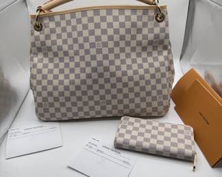 Lot #1 Amazing Gift!! Louis Vuitton Artsy MM Retired Style!!!! Damier Azur Canvas Hobo Shoulder Bag with Matching Zip Wallet
