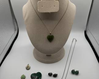 Lot #101 Green Heart Pendant Necklace Silver Chain Sterling Silver Vintage Green Stone Jewelry Set