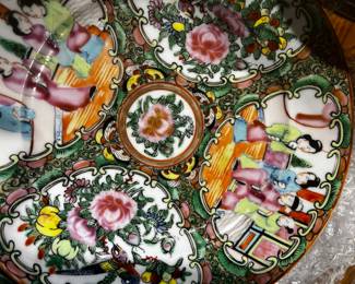 Huge Set Rose Medallion Famille China  
No damage 