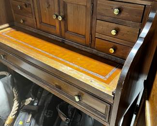 Cubby Hole Desk / leather top / small