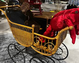 Wicker Buggy Large Size w/Sunbrella
Nice Condition