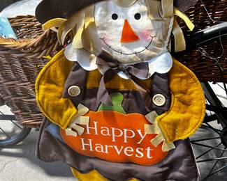 Felt Craft / app 2.5 ‘ tall