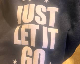 Winter Disney Shirt / New / Large