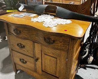 Antique Wash Stand w/Towel Bar