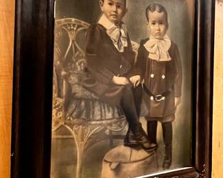 Antique Pic / Brothers