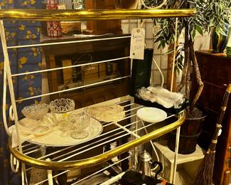 Large Bakers Rack / White & Brass