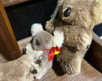 Stuffed Animals /many