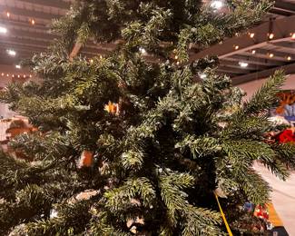 Cracker Barrel Frosted Tree  app 7’