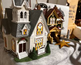 Dept 56 Snow Village Houses / Church +