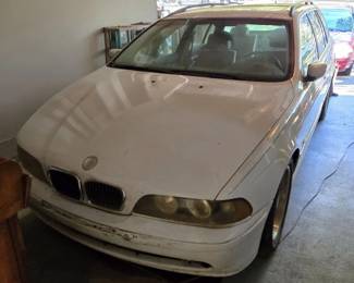 2001 BMW 525i Wagon