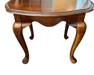 Solid Wood Georgian Style End Table