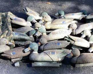 Several lots of duck & geese decoys