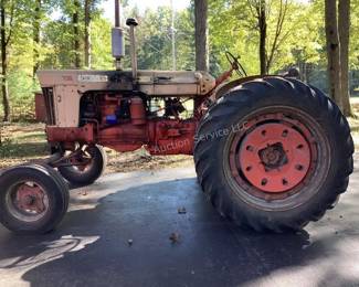 Case 730 Case-O-Matic, runs
