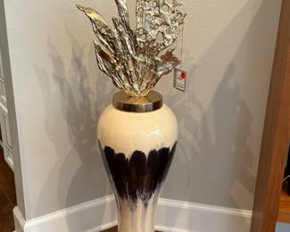 New with tag decor