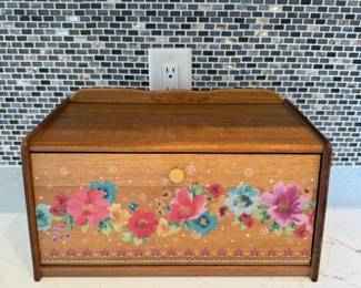 Pioneer Woman bread box