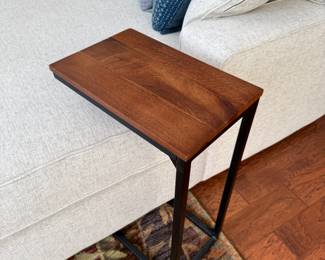 End table