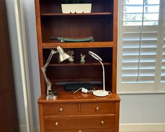 Thomasville bookcase (2 of 2)