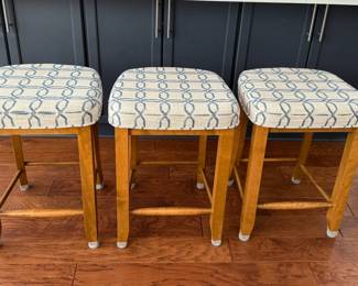 Set of 3 bar stools