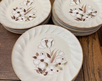 Hearthside stoneware , Sculptura