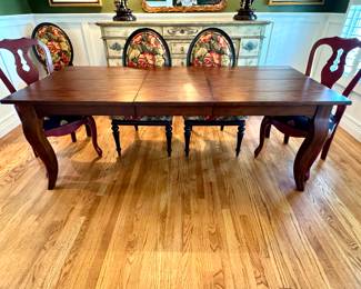 $550 - Pottery Barn wooden table with cabriole legs - 38x85.5x30