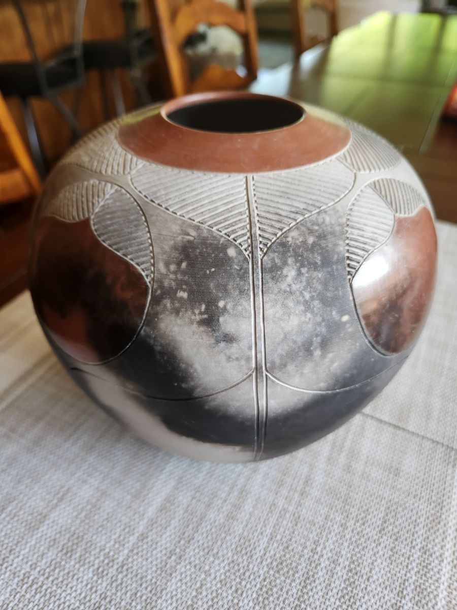 Nancy Meeker Post Modern Earthenware Vessel