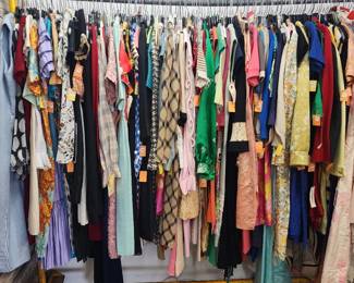 Women's Vintage Clothing