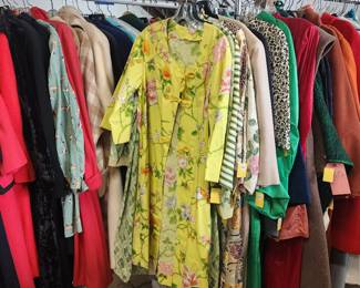 Women's Vintage Clothing