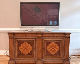 Available for presale (not the tv)