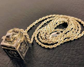 Antique Adjustable Snowflake Prayer Square Box Locker With Sterling Silver 24 Chain
