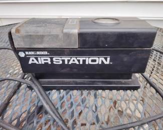 Black and Decker Air Station WORKS