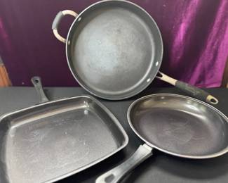 Skillet Lot