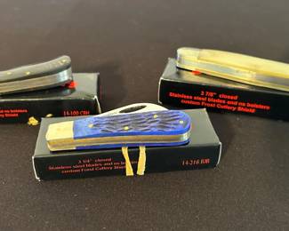 3 Frost Cutlery Pocket Knives