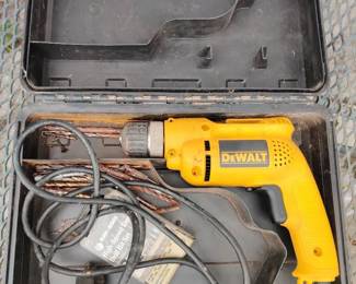 DeWalt Electric Drill with added Drill Bits WORKS