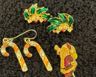 holly earings