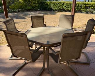 outdoor table