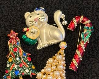 christmas tree pendants