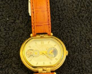 watch lunar