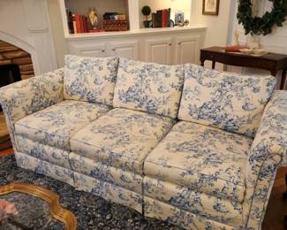 Toile Sofa