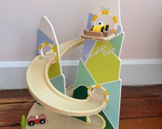 Mountain Race children's toy